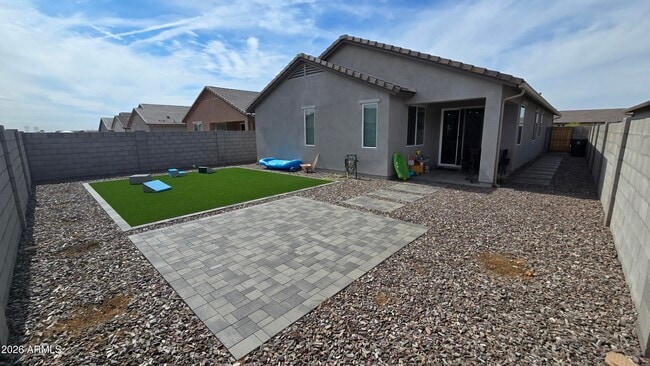 13248 W Hackamore Dr