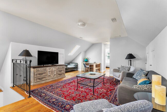 Building Photo - 2158 Lilnan Ct Unit FL3-ID1226159P