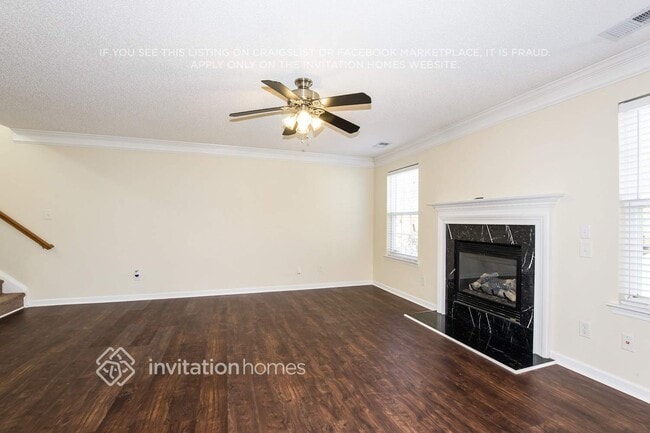 10300 Haddington Dr