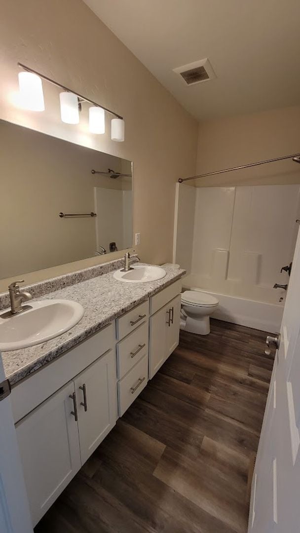 Photo - Modern 2020 3-Bedroom 2-Story Townhome Near Mesa Mall