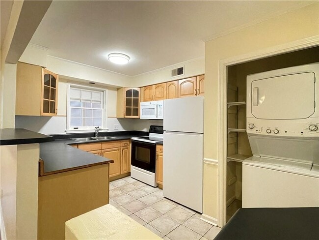 Photo - 59 Lamsden Ln NW