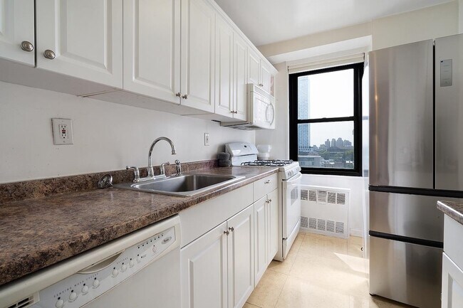 Photo - 225 St Pauls Ave Unit 9N