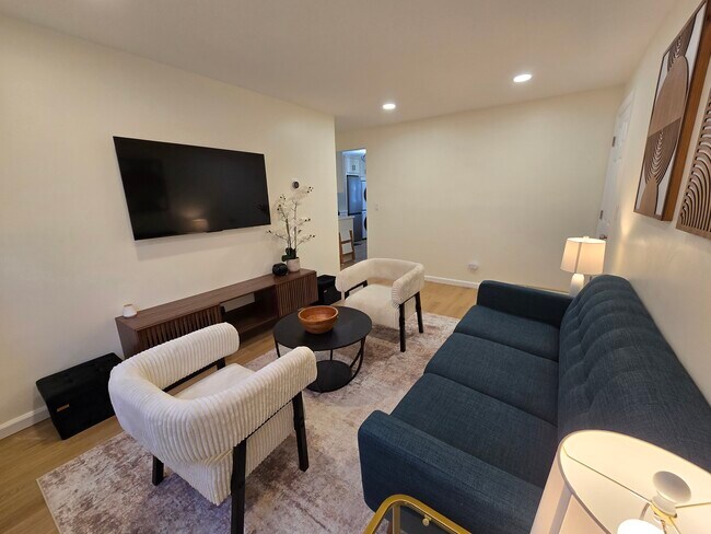 Photo - 396 Kaplan Ave Unidad Floor 1