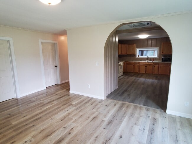 Photo - 436 Smartt Station Rd