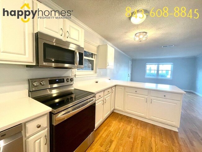 Photo - 415 Parkdale Dr