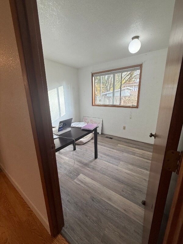 Photo - 1797 SE Bethel St Unidad 1799