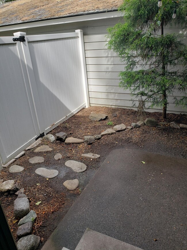 Photo - 623 E Whispering Pines Ln