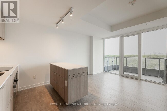 Photo - 28 Ann St Unité 916