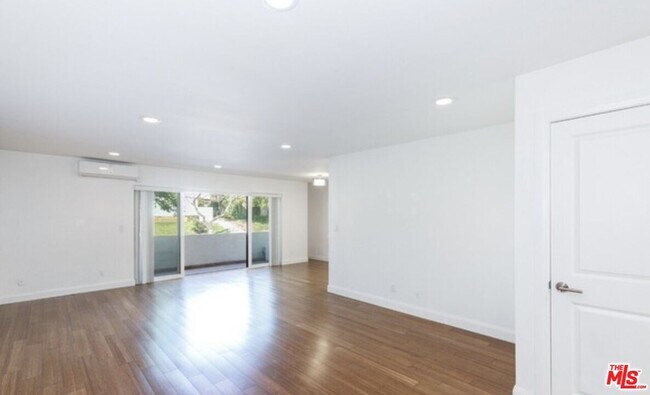 1601 Veteran Ave Unit 101