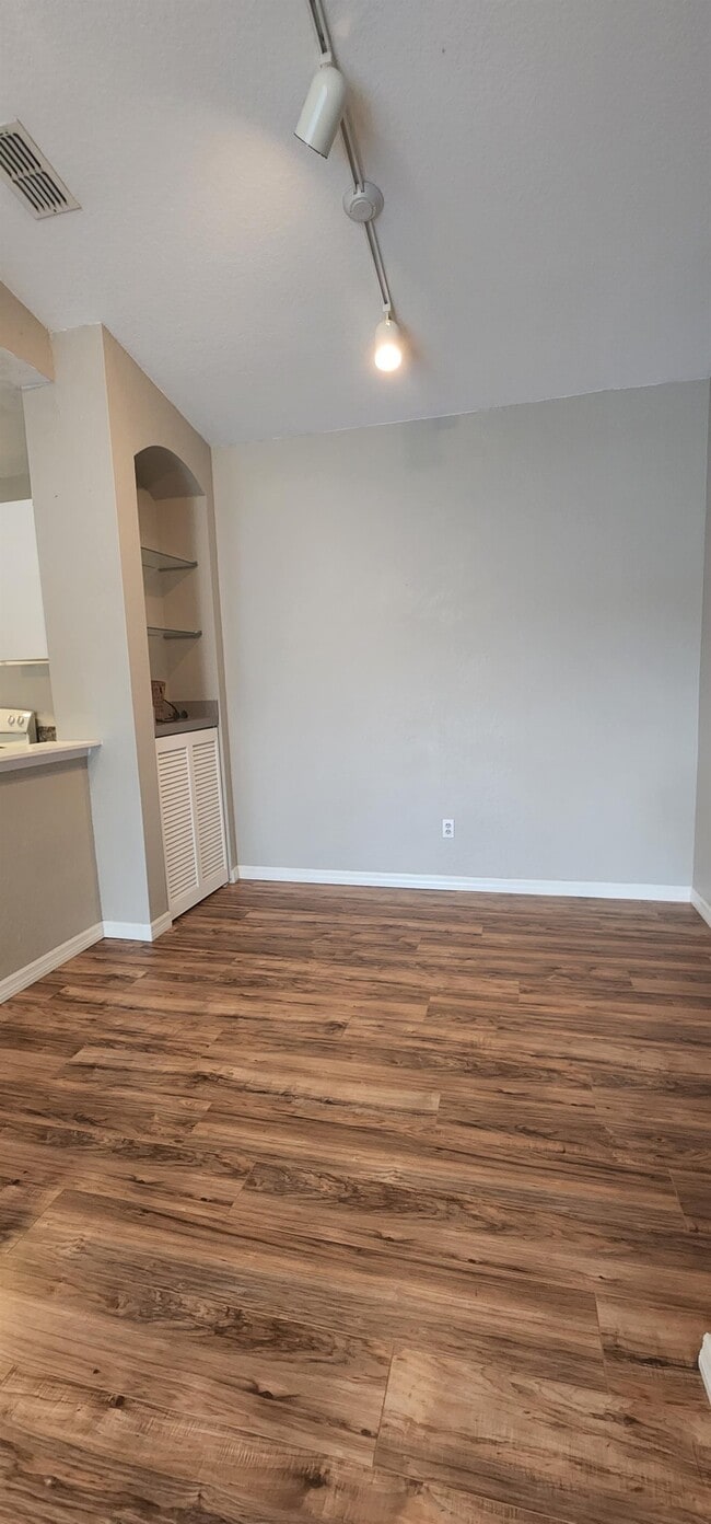 Photo - 2740 Maitland Crossing Way