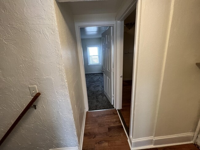 5 Thenius St Unit 5 -2