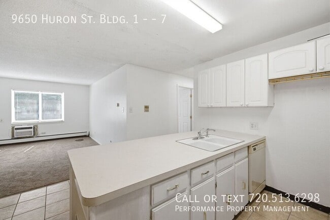 Photo - 9650 Huron St