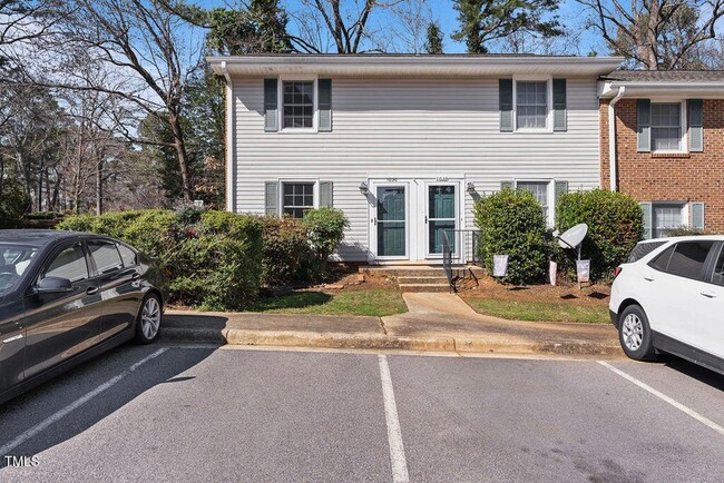 Building Photo - 1020 Nottingham Ct Rental