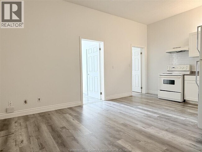 Photo - 1188 Wyandotte St E Unité 4