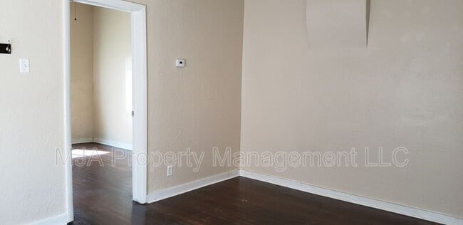 Photo - 1041 S 200 W