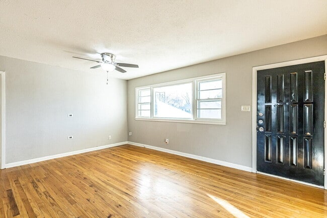 Photo - 3814 32nd St