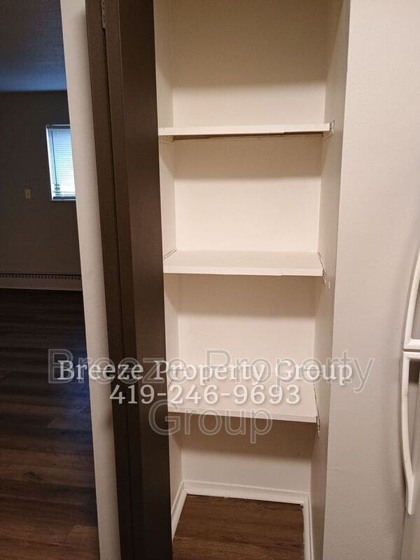 Photo - 4912 Douglas Rd