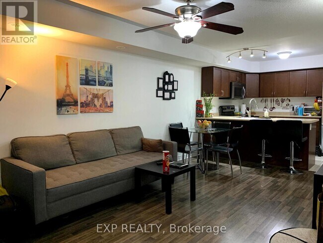 Photo - 2450 Post Rd