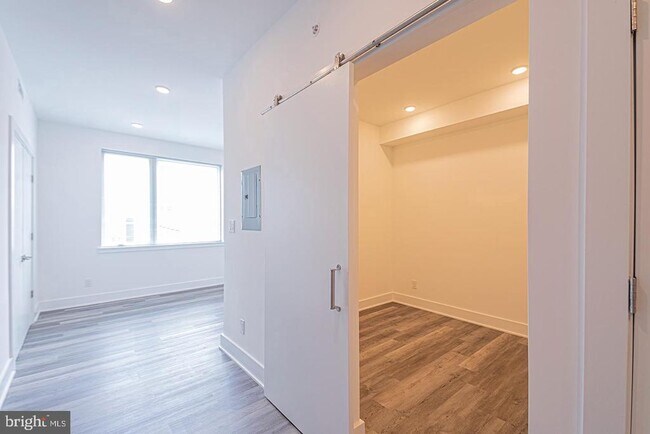 Photo - 1245 Ridge Ave Unidad 403