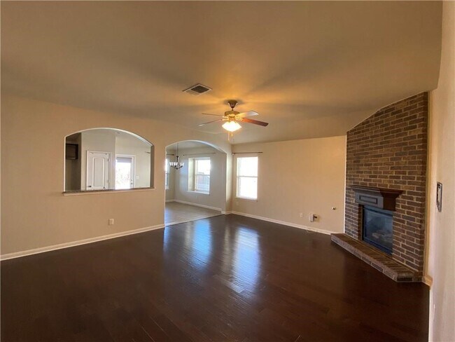 Photo - 18501 Moreto Loop