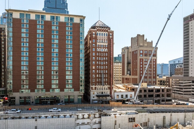 Building Photo - Aladdin