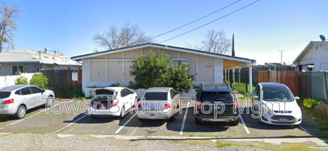 Building Photo - 1724 Wright St Unit 3