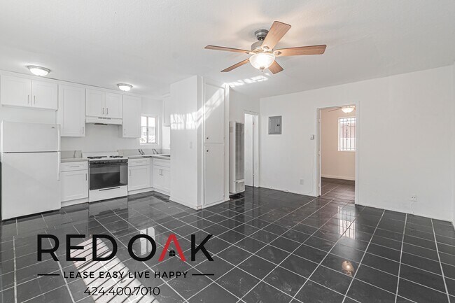 Photo - 1025 W 23rd St Unit 4