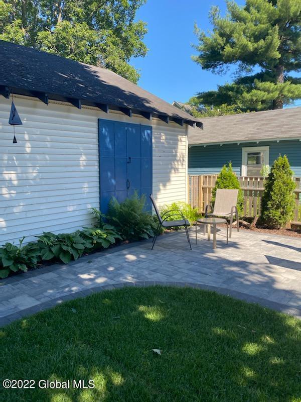 Photo - 201 Lake Ave