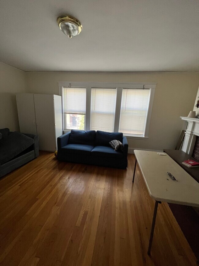 Photo - 128 Washington St Unidad 128