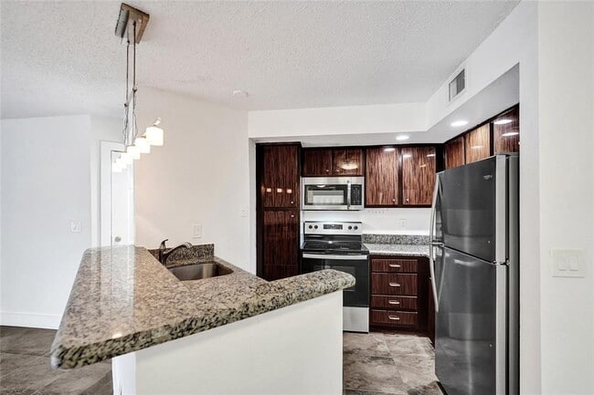 Photo - 457 Vista Isles Dr