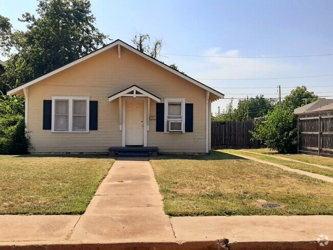 Building Photo - 418 S Gray St Rental