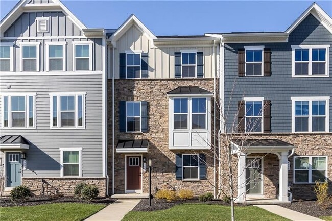 Photo - 9002 Hickory Rd Townhome