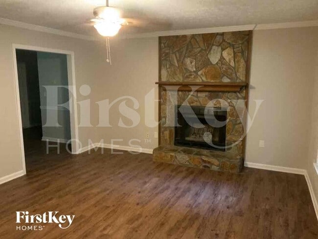 Photo - 388 Scenic Ln