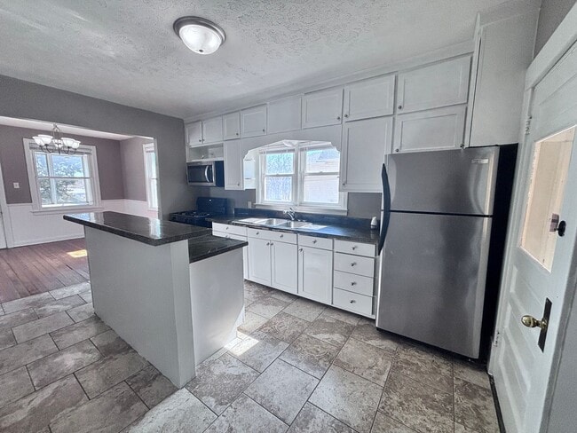 Photo - 4406 S 38th St