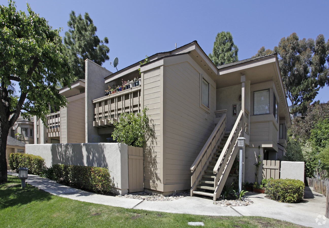Portofino Pines Rental Condominiums - Portofino Pines Apartments