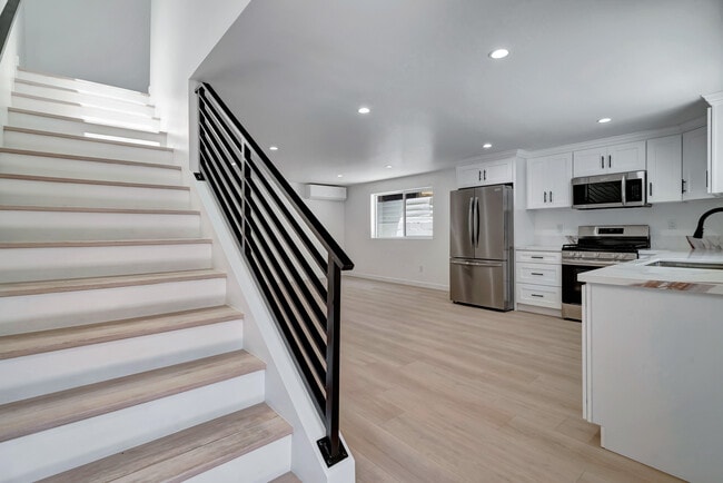 Photo - 5201 W 20th St