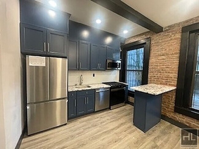 Photo - 370 Miller Ave Unidad 1