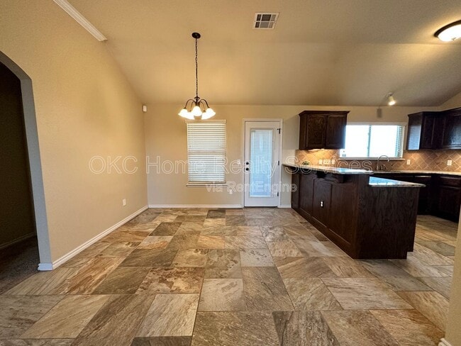 Photo - 19609 Vista Ave