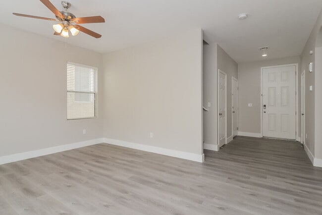 Photo - 6556 La Placita Ave