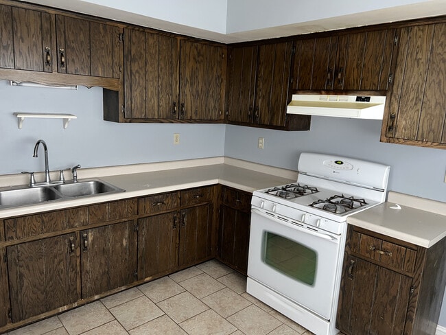 Photo - 1809 E Washington St Unit 2