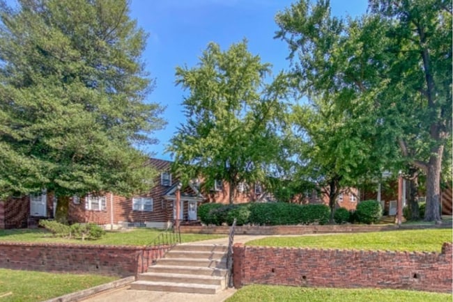 Photo - Oxford Gardens