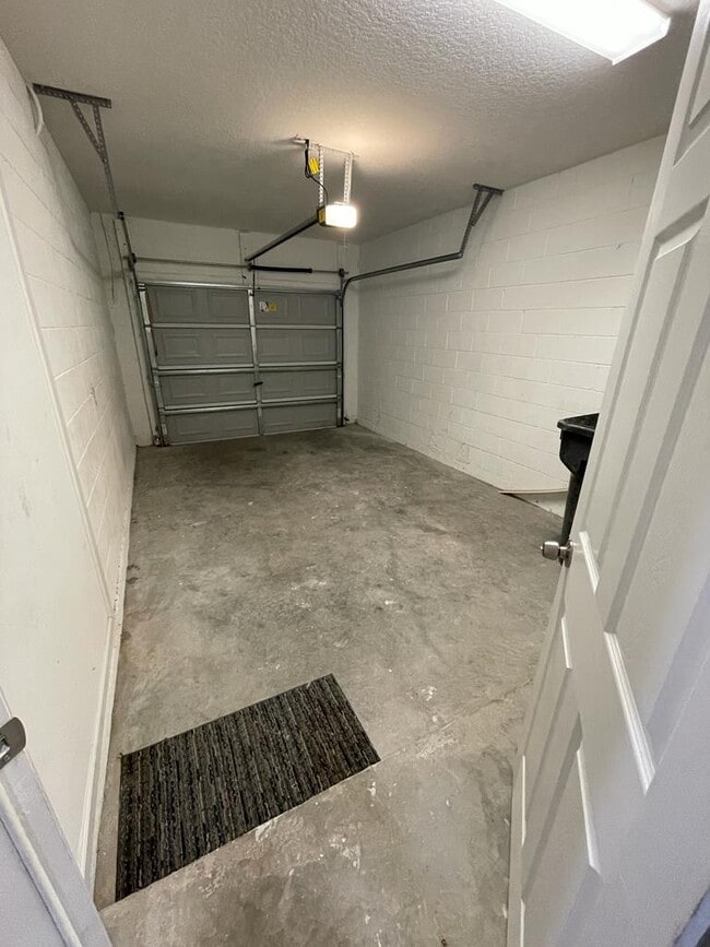 Photo - 1438 Chelsea Dr