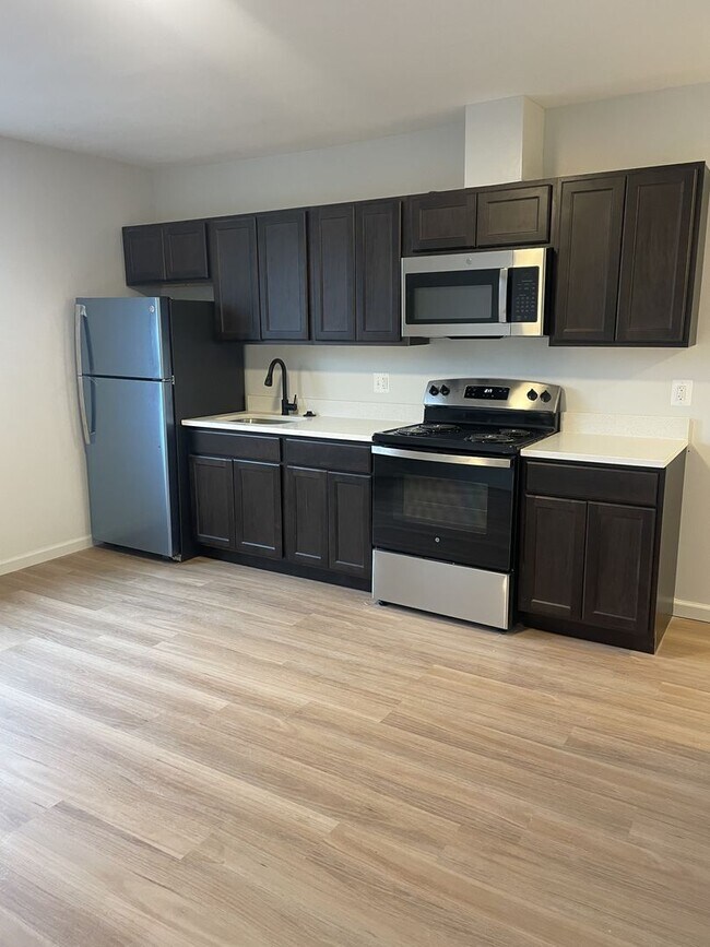 Photo - SQL525 LLC - CORPORATE Unit 301