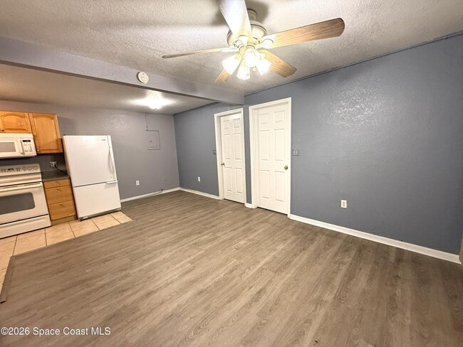 Photo - 2127 Smathers Cir N