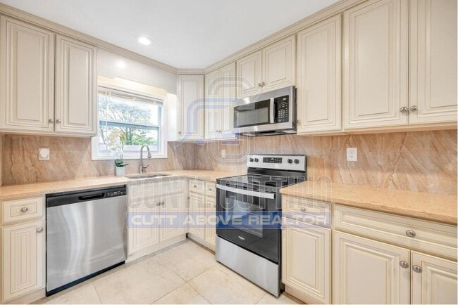 Building Photo - 9 Juniper Pl Rental