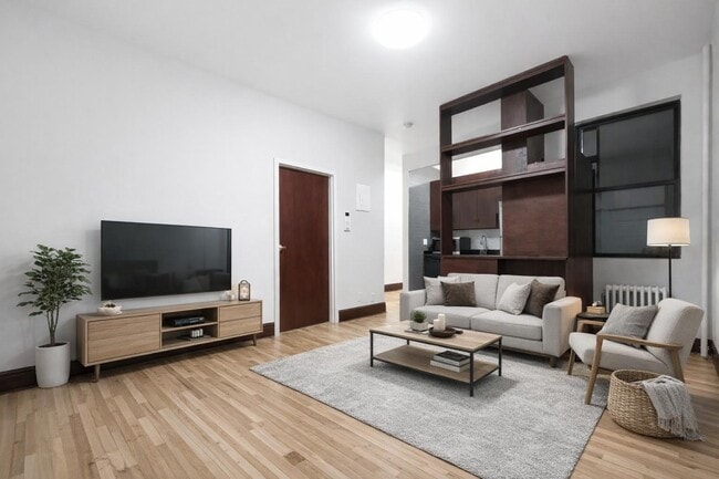 Building Photo - 28 W 125th St