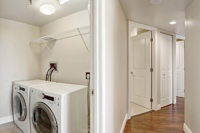 In-Unit Washer & Dryer
