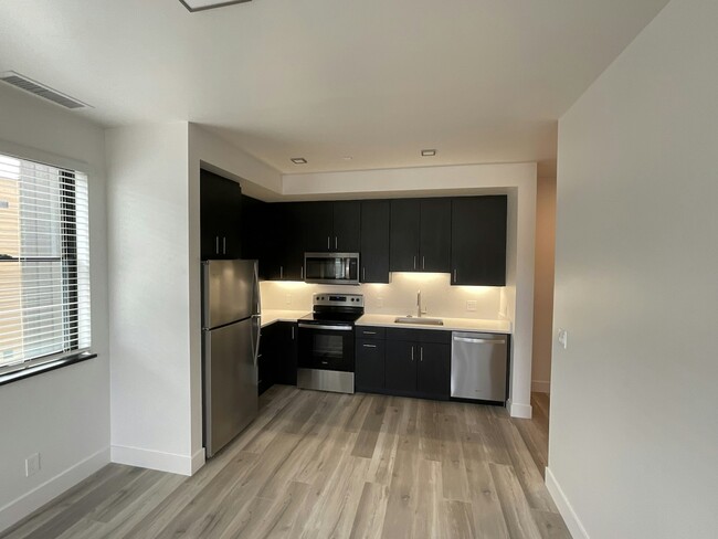 Photo - 2051 Cross St Condo Unit 304