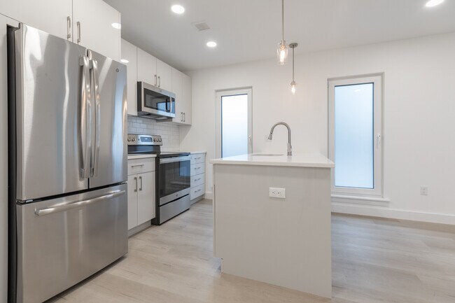 Photo - 2837 Washington St Apartment Unit 4