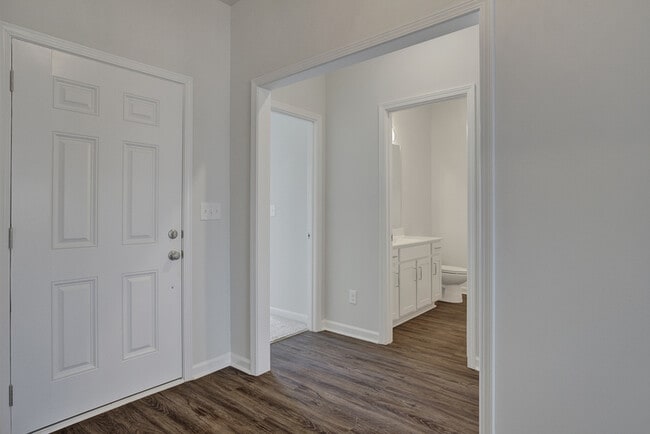 Photo - 203 Portrait St